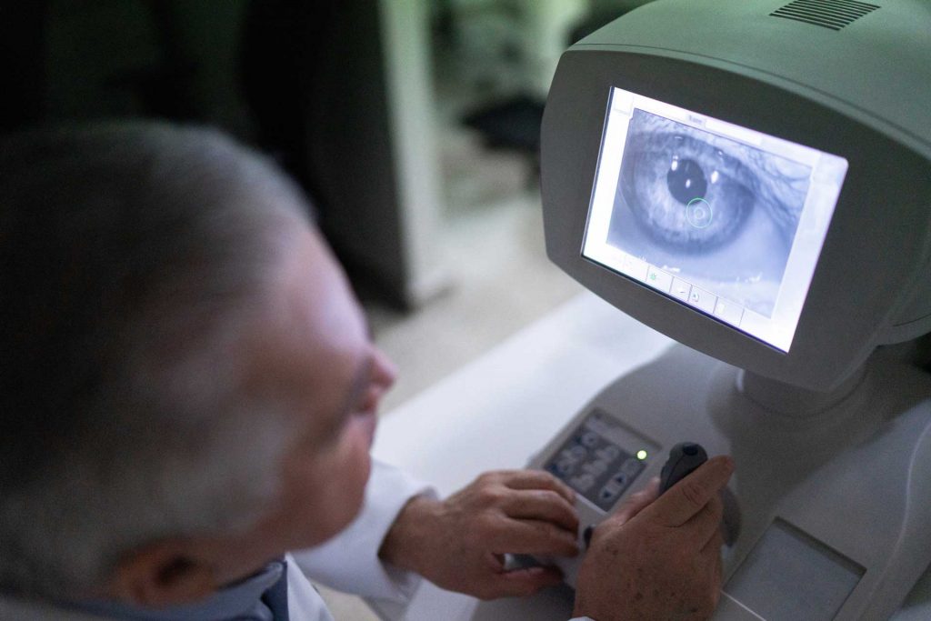 Advanced LASIK Procedure Offered at Eye Center South Eye Center South